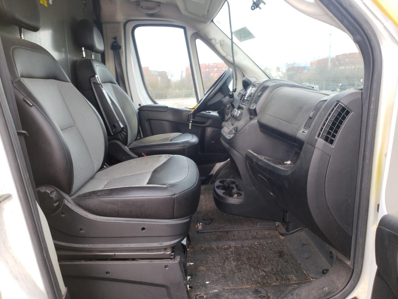 Photo 5 from auction – 2018 RAM PROMASTER with VIN 3C6TRVBG5JE117907