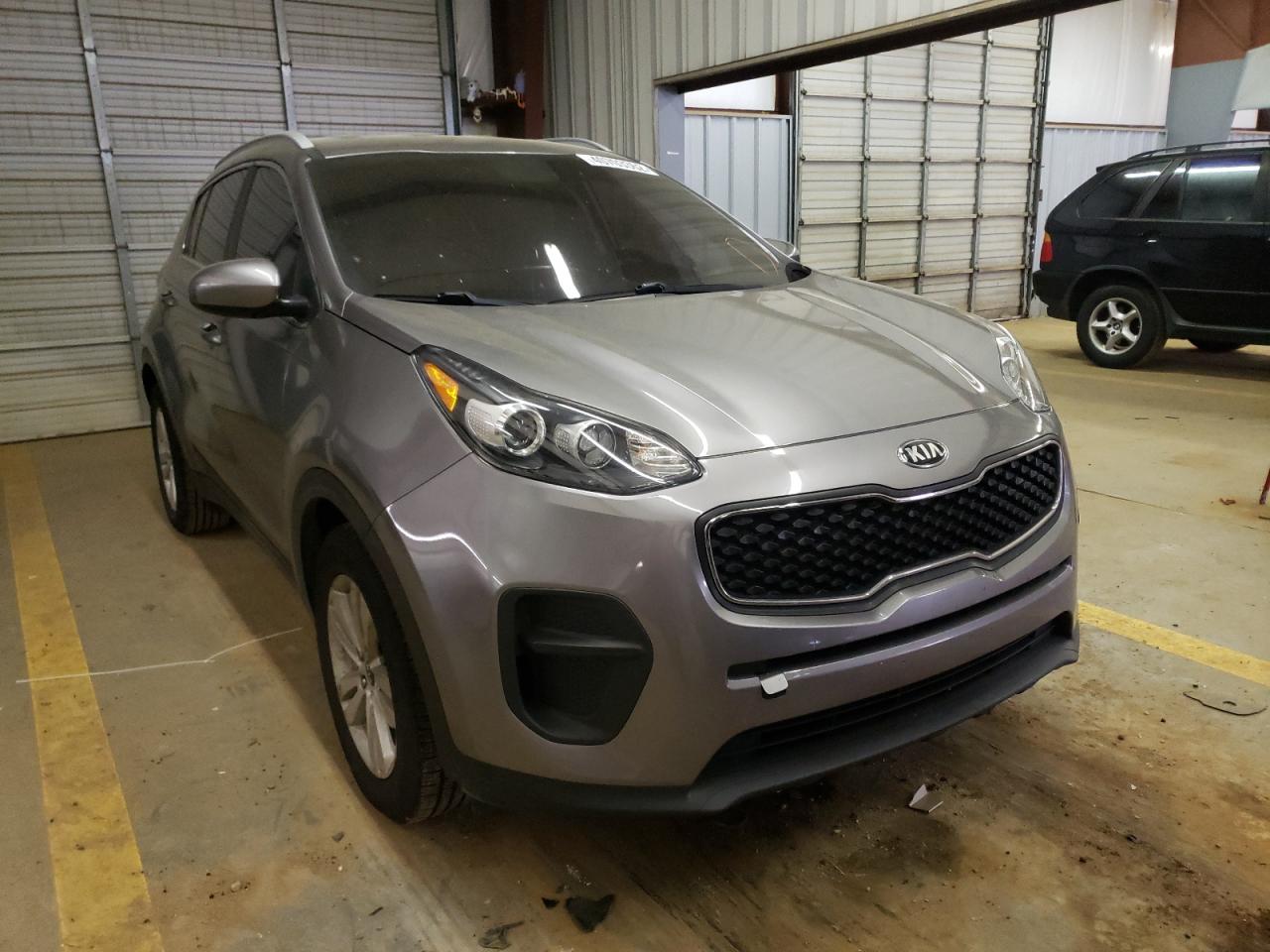 KIA SPORTAGE L 2018 with VIN KNDPM3AC5J7344896 - Photo from auction
