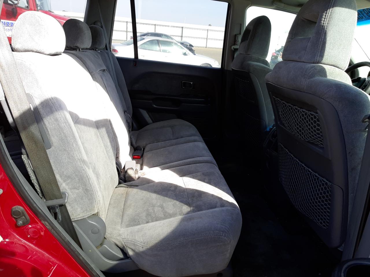 Photo 6 from auction – 2003 HONDA PILOT EX with VIN 2HKYF18423H576193