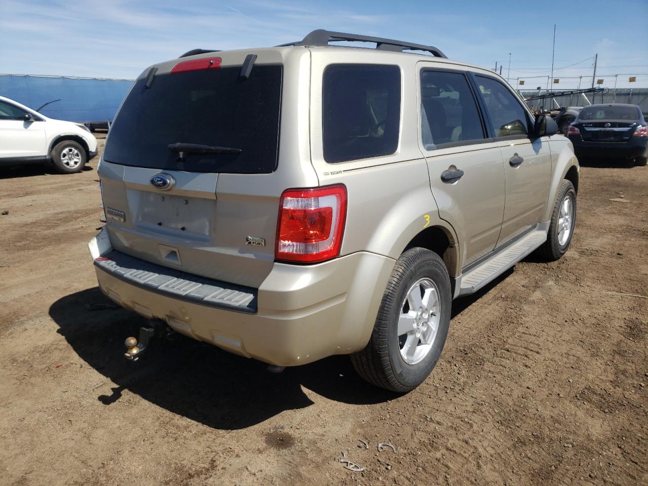 Photo 4 from auction – 2010 FORD ESCAPE XLT with VIN 1FMCU0DG6AKC75950
