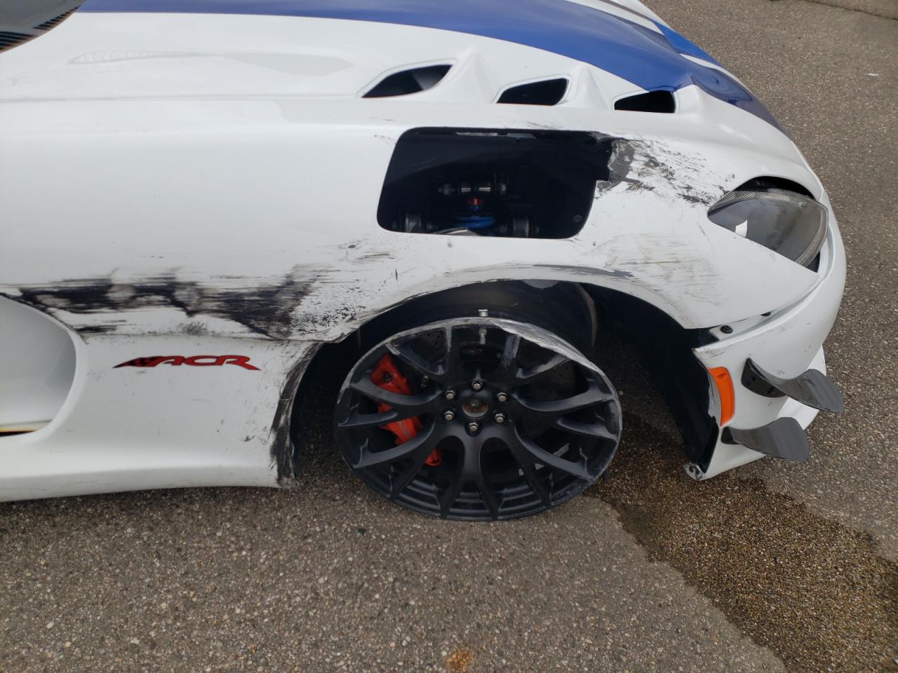Photo 9 from auction – 2017 DODGE VIPER GTC with VIN 1C3BDEDZXHV500155