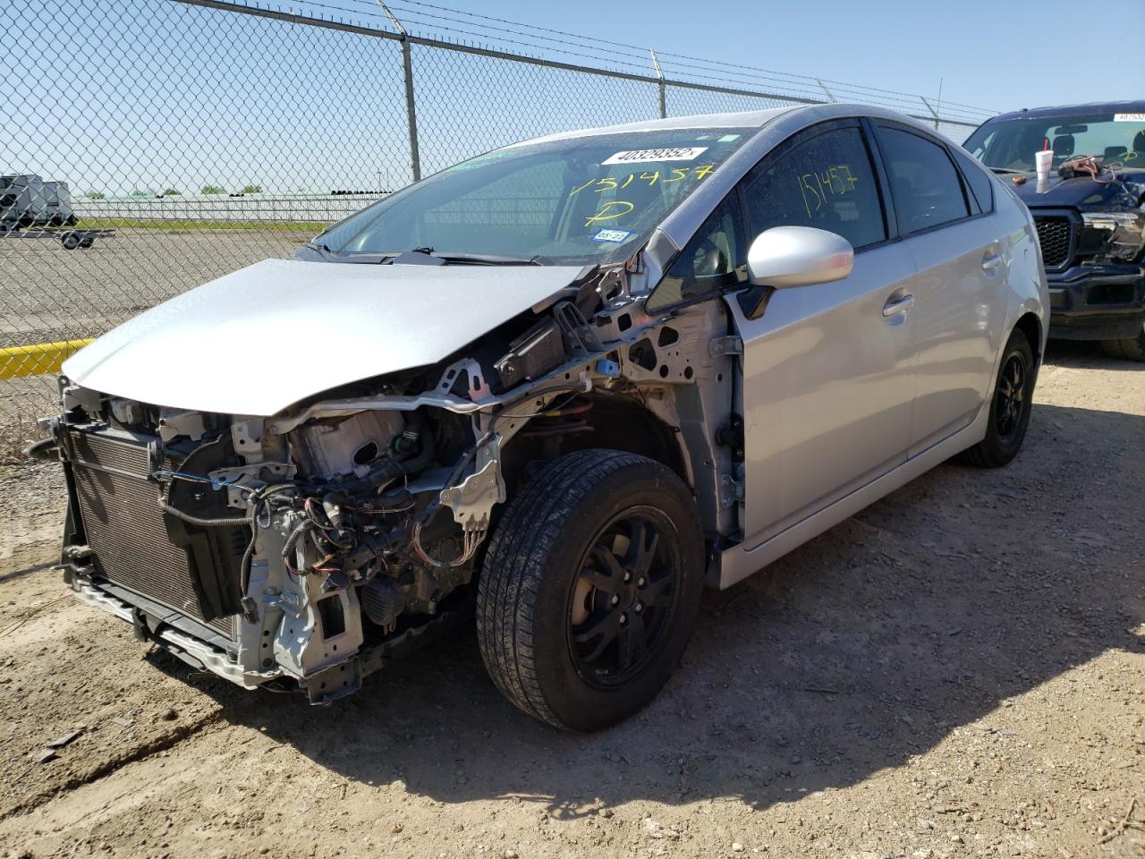 Photo 2 from auction – 2013 TOYOTA PRIUS with VIN JTDKN3DU1D5557372