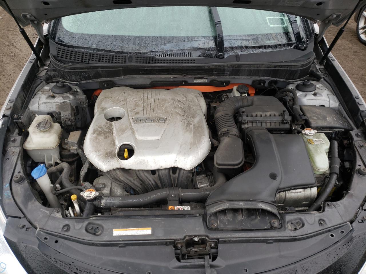 Photo 7 from auction – 2012 HYUNDAI SONATA HYB with VIN KMHEC4A40CA020474