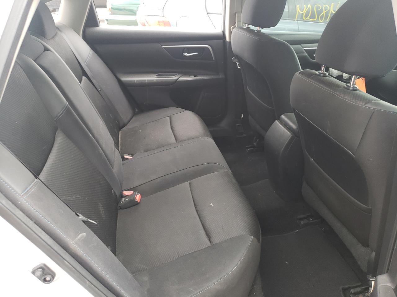 Photo 6 from auction – 2016 NISSAN ALTIMA 2.5 with VIN 1N4AL3AP2GN390868