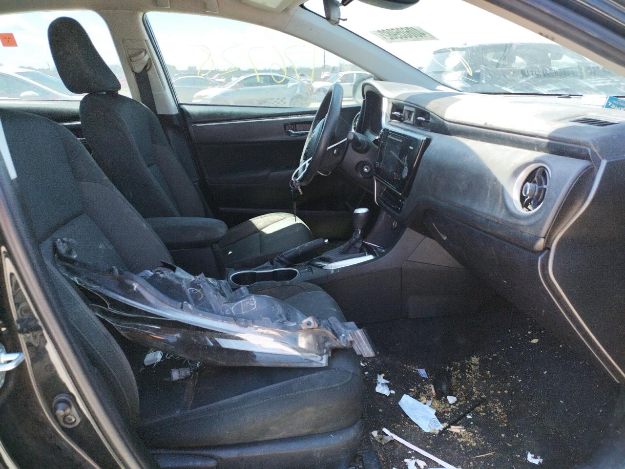 Photo 5 from auction – 2017 TOYOTA COROLLA L with VIN 5YFBURHE7HP577692