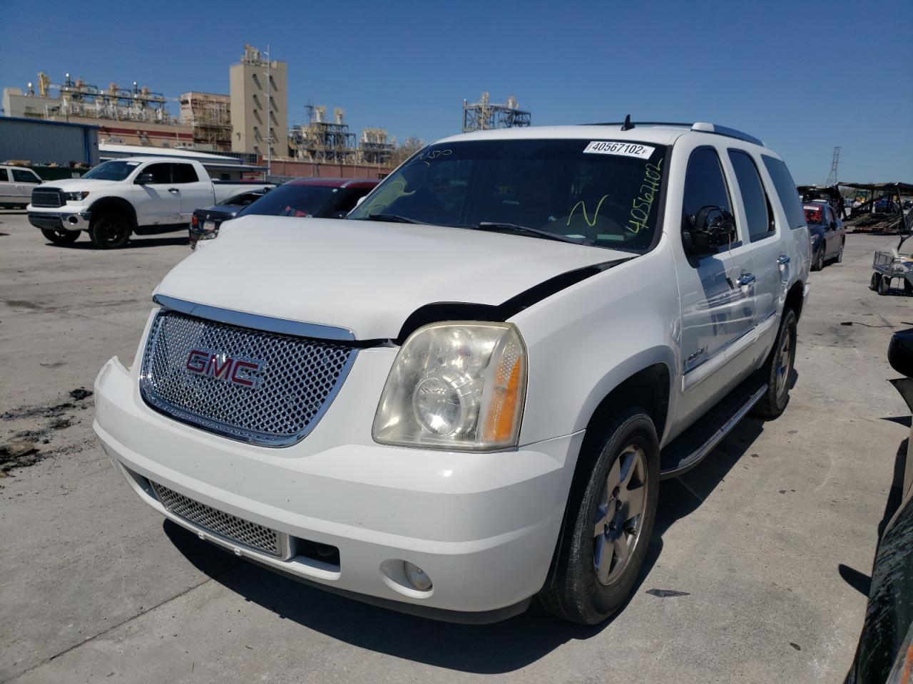 Photo 2 from auction – 2007 GMC YUKON DENA with VIN 1GKFK63827J396529