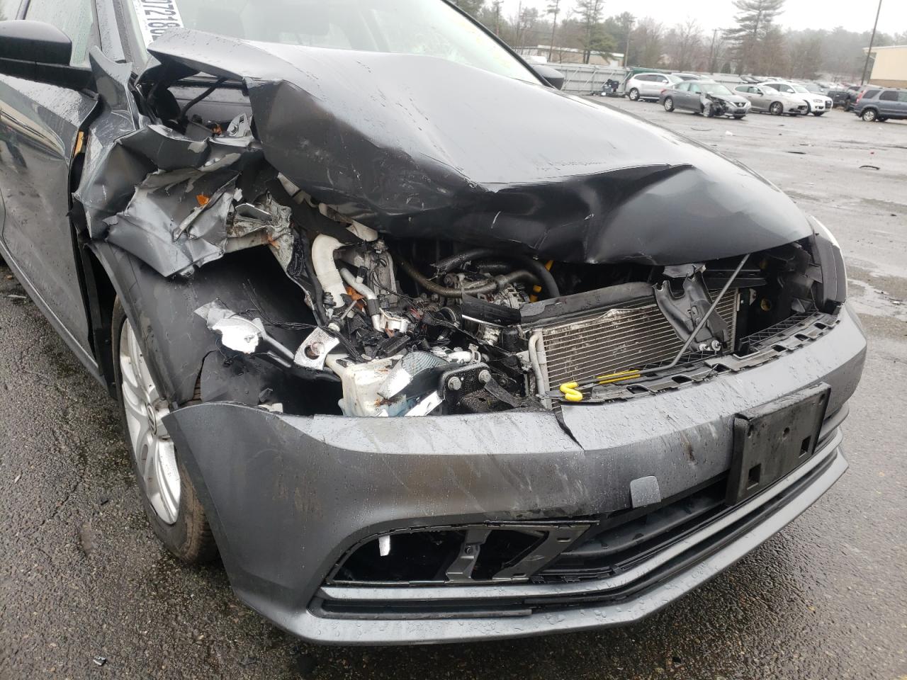 Photo 9 from auction – 2015 VOLKSWAGEN JETTA BASE with VIN 3VW2K7AJ7FM225294