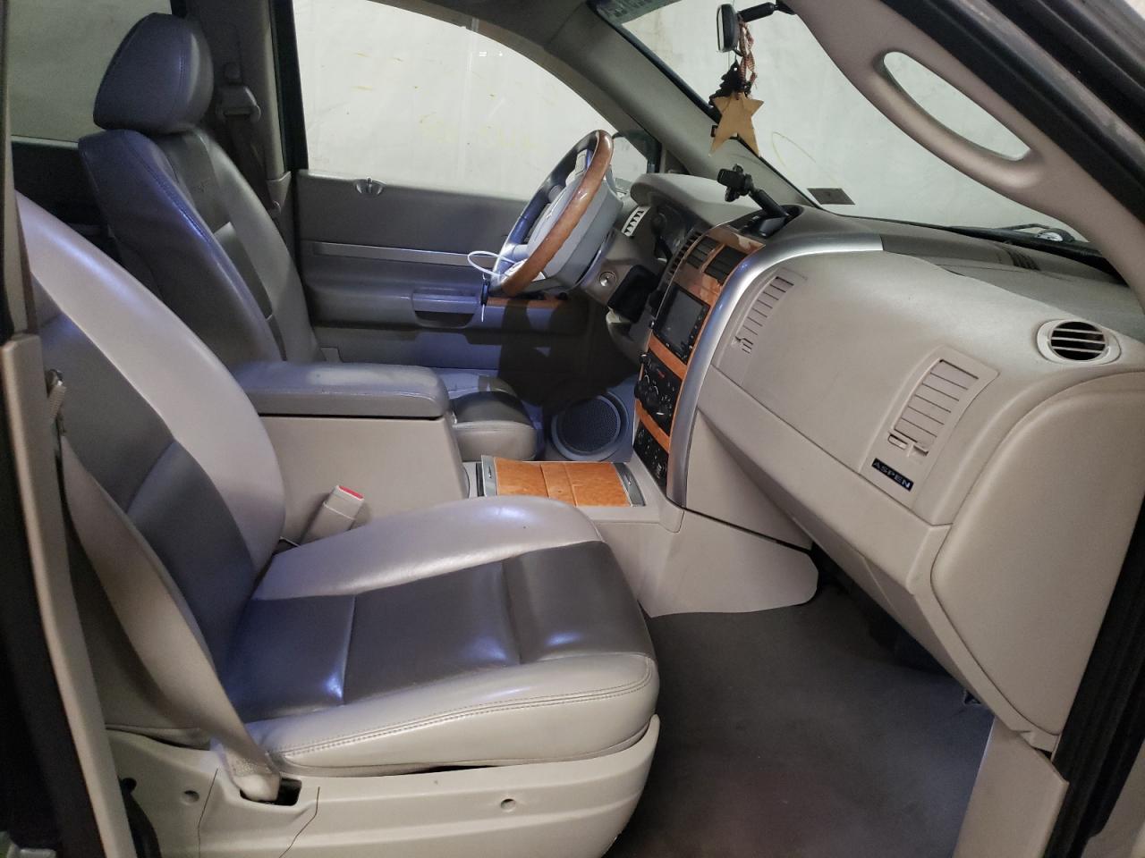 Photo 19 from auction – 2008 CHRYSLER ASPEN LIMI with VIN 1A8HW58218F157168