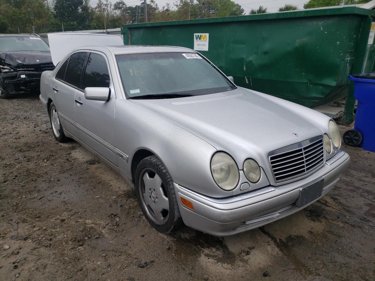 MERCEDES-BENZ E 420 1997 with VIN WDBJF72F5VA229996 - Photo from auction