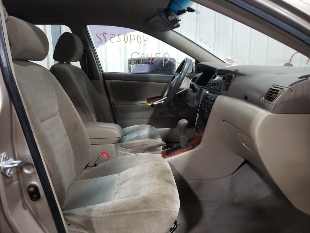 Photo 5 from auction – 2004 TOYOTA COROLLA CE with VIN 1NXBR32E14Z275282
