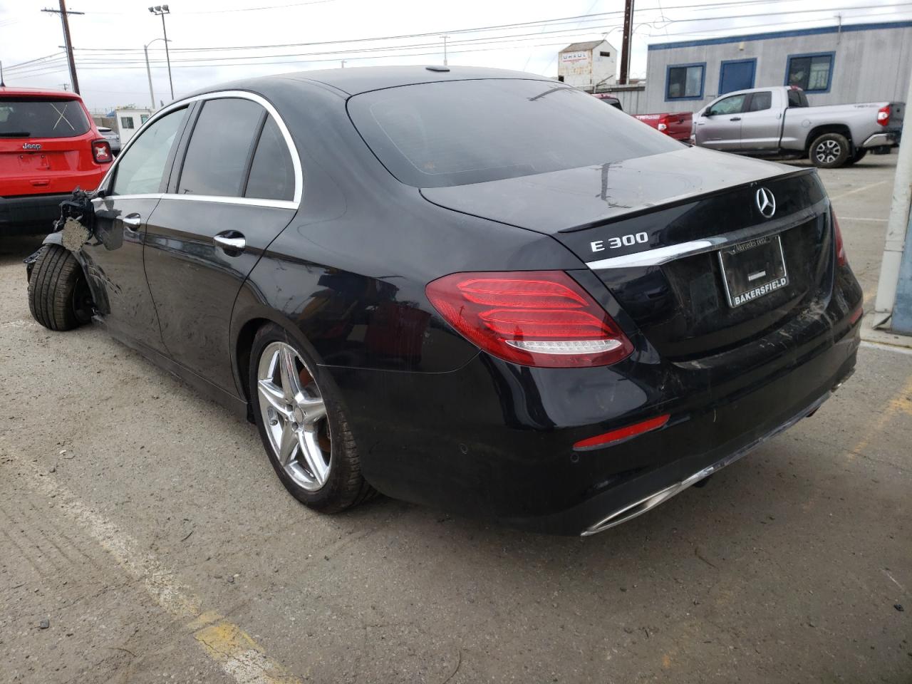 Photo 3 from auction – 2017 MERCEDES-BENZ E 300 with VIN WDDZF4JB1HA160347