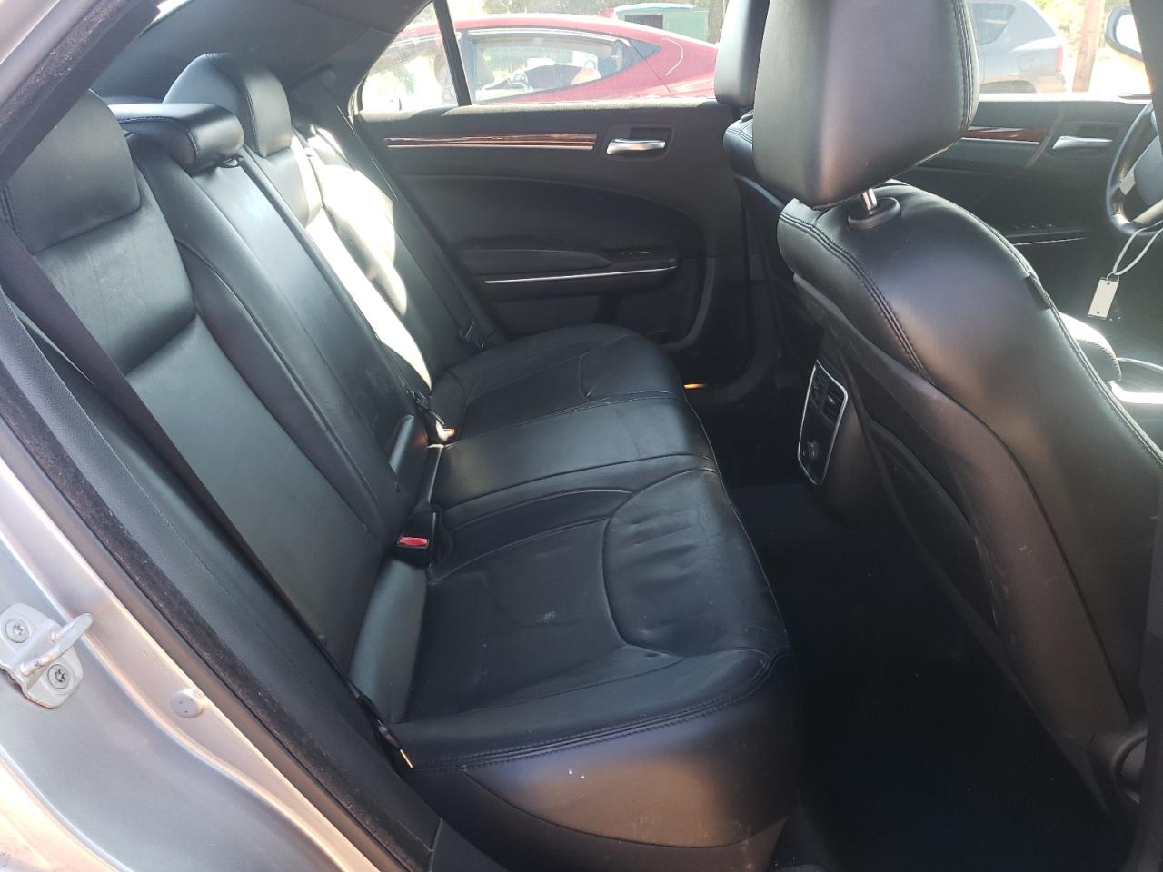 Photo 6 from auction – 2013 CHRYSLER 300 with VIN 2C3CCAAG1DH739079