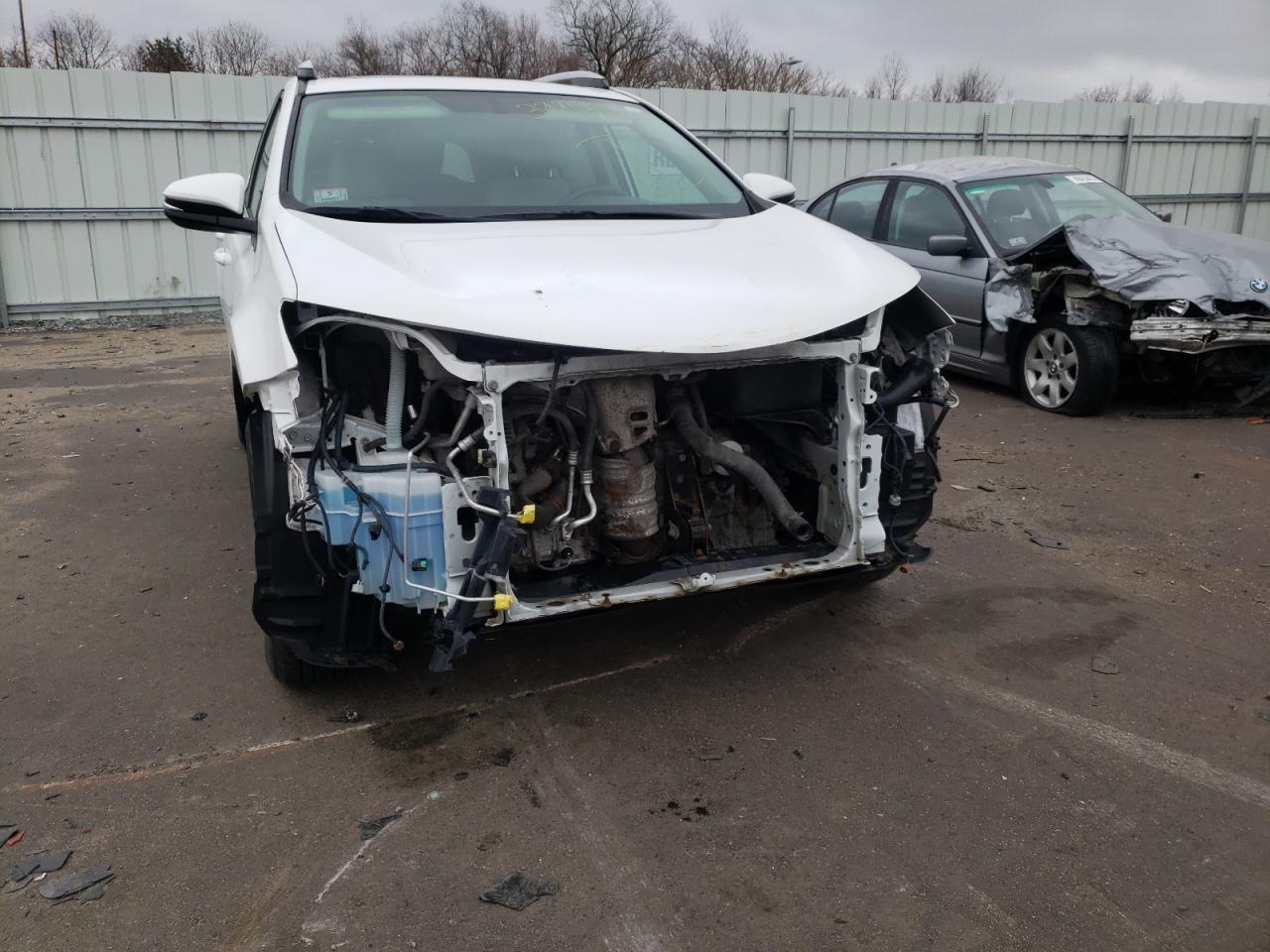 Photo 9 from auction – 2014 TOYOTA RAV4 XLE with VIN 2T3RFREV0EW157514
