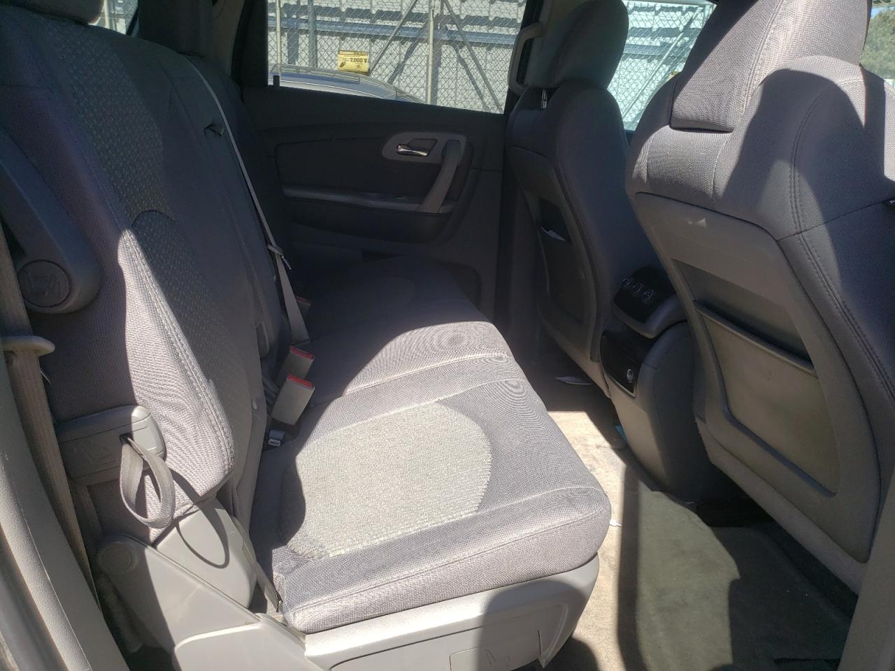 Photo 6 from auction – 2012 CHEVROLET TRAVERSE L with VIN 1GNKRFED8CJ245616