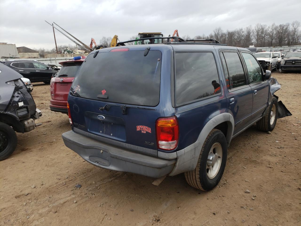 Photo 4 from auction – 2001 FORD EXPLORER with VIN 1FMZU72E01ZA02868