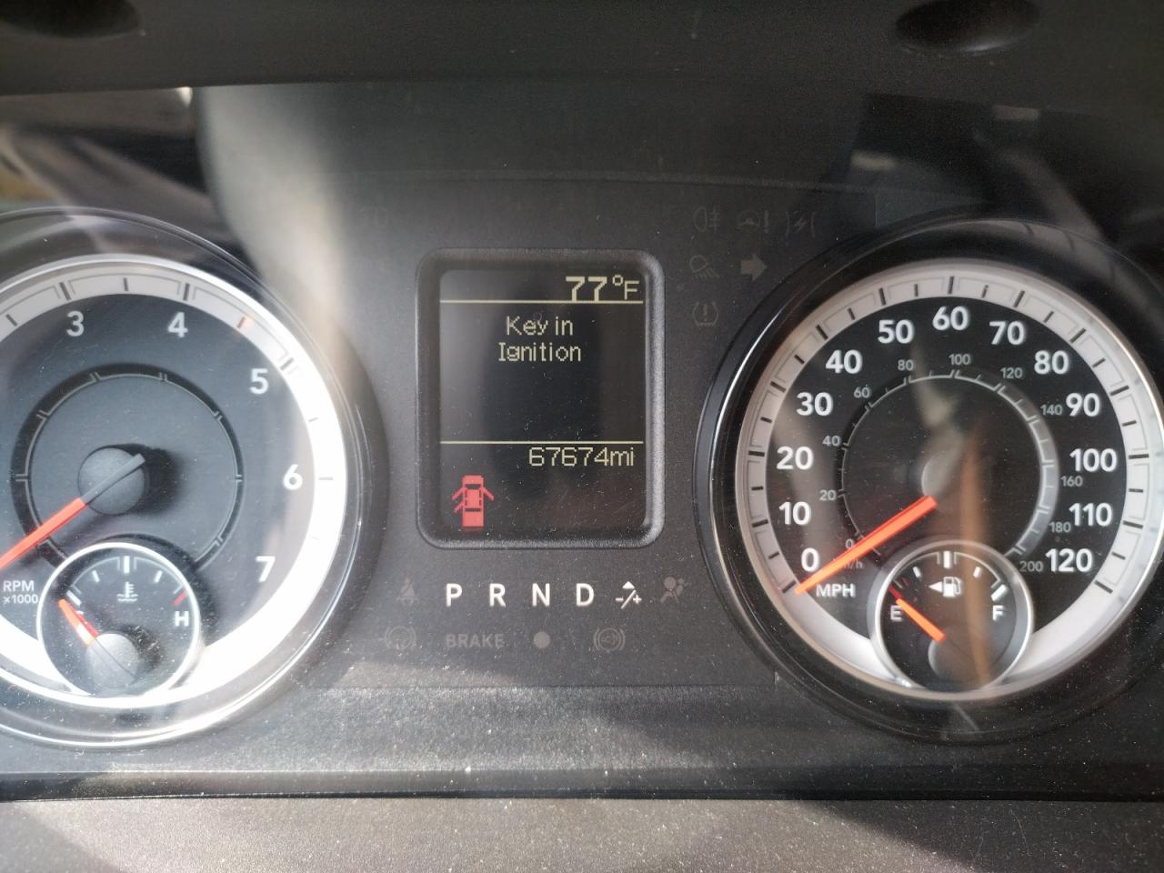 Photo 8 from auction – 2017 RAM 1500 ST with VIN 3C6RR6KT5HG773732