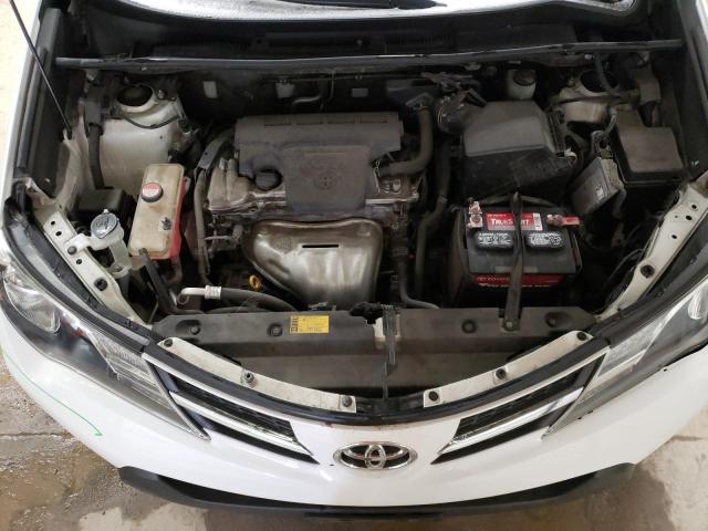 Photo 7 from auction – 2015 TOYOTA RAV4 LE with VIN JTMBFREVXFD132409