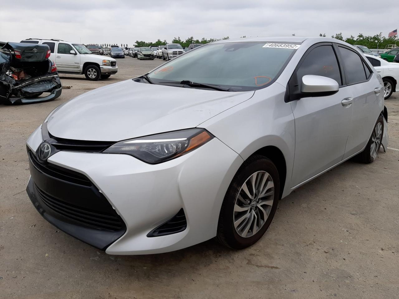 Photo 2 from auction – 2018 TOYOTA COROLLA L with VIN 5YFBURHE2JP815860