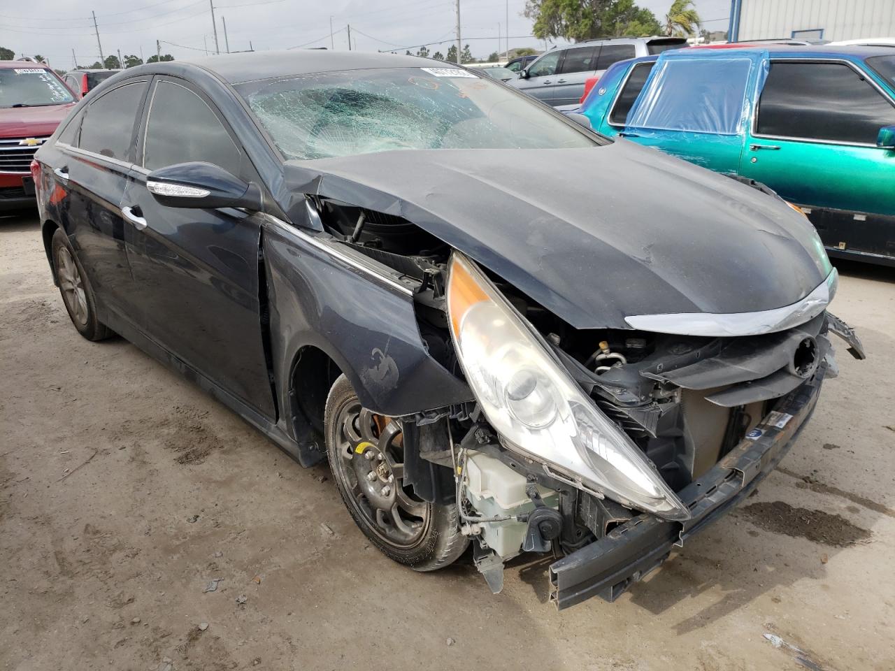 HYUNDAI SONATA GLS 2014 with VIN 5NPEB4AC9EH833175 - Photo from auction