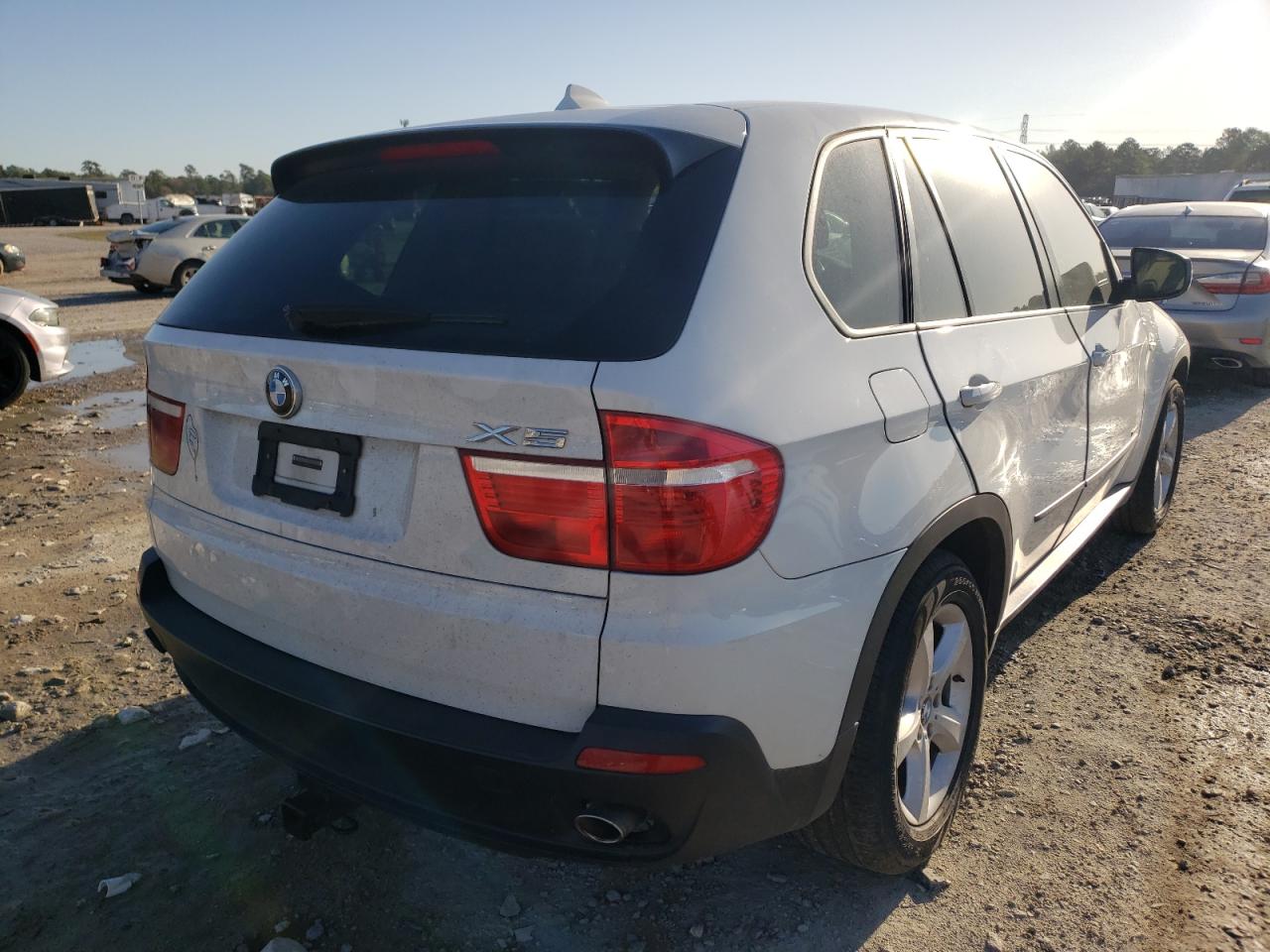 Photo 4 from auction – 2010 BMW X5 XDRIVE3 with VIN 5UXFF0C51ALJ99509