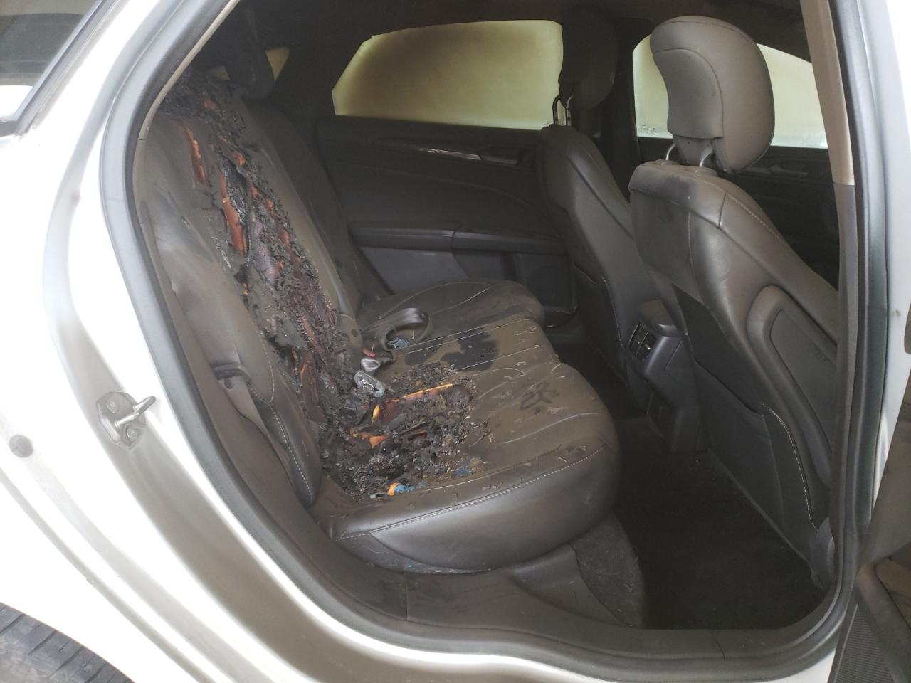 Photo 6 from auction – 2014 FORD FUSION TIT with VIN 3FA6P0K98ER360728