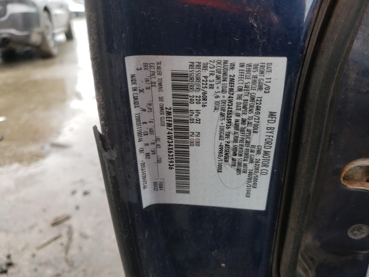 Photo 10 from auction – 2004 MERCURY GRAND MARQ with VIN 2MEFM74W34X635936