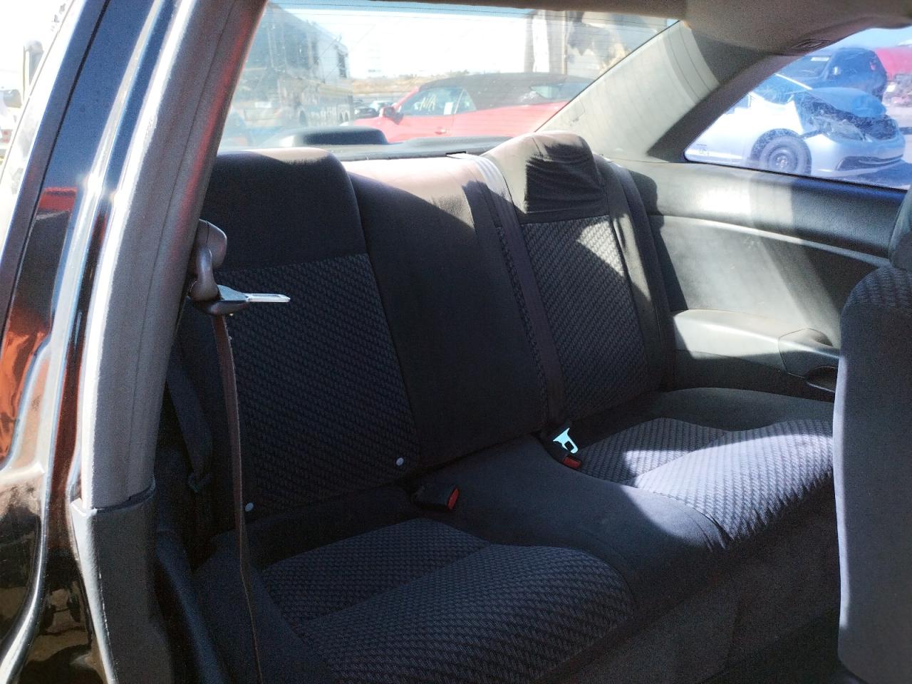 Photo 6 from auction – 2001 HONDA CIVIC HX with VIN 1HGEM21731L098198