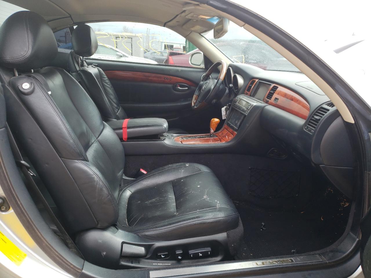 Photo 5 from auction – 2002 LEXUS SC 430 with VIN JTHFN48Y820010905