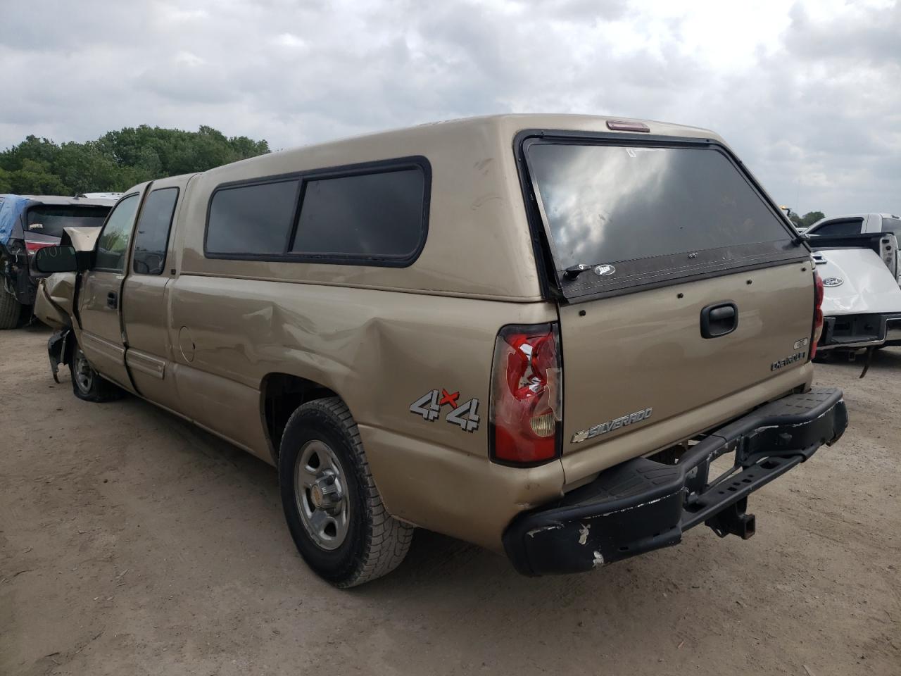 Photo 3 from auction – 2004 CHEVROLET SILVERADO with VIN 1GCEK19T04E151903