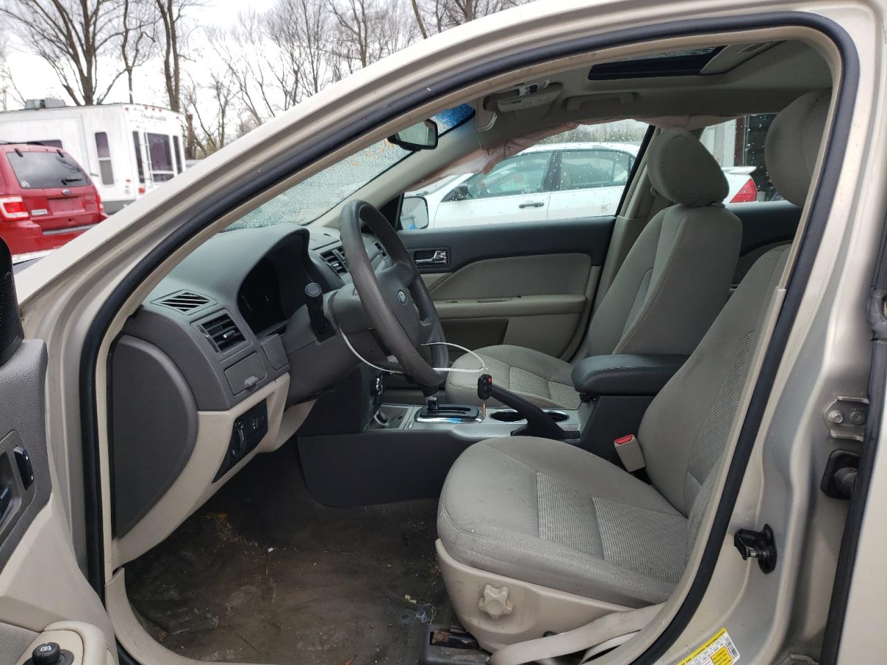 Photo 5 from auction – 2010 FORD FUSION SE with VIN 3FAHP0HA4AR422355