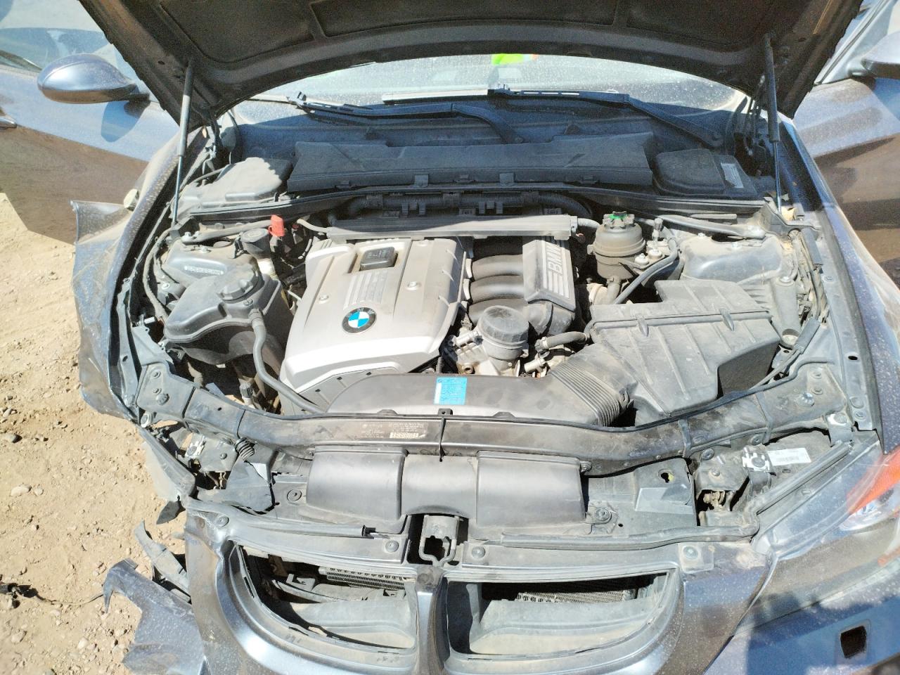 Photo 7 from auction – 2006 BMW 325 I with VIN WBAVB13516KR60032
