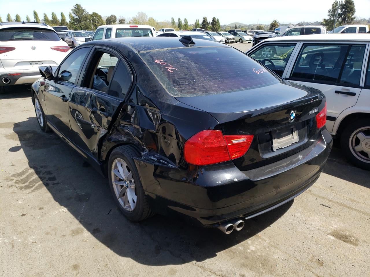 Photo 3 from auction – 2010 BMW 328 I SULE with VIN WBAPH5G59ANM36076