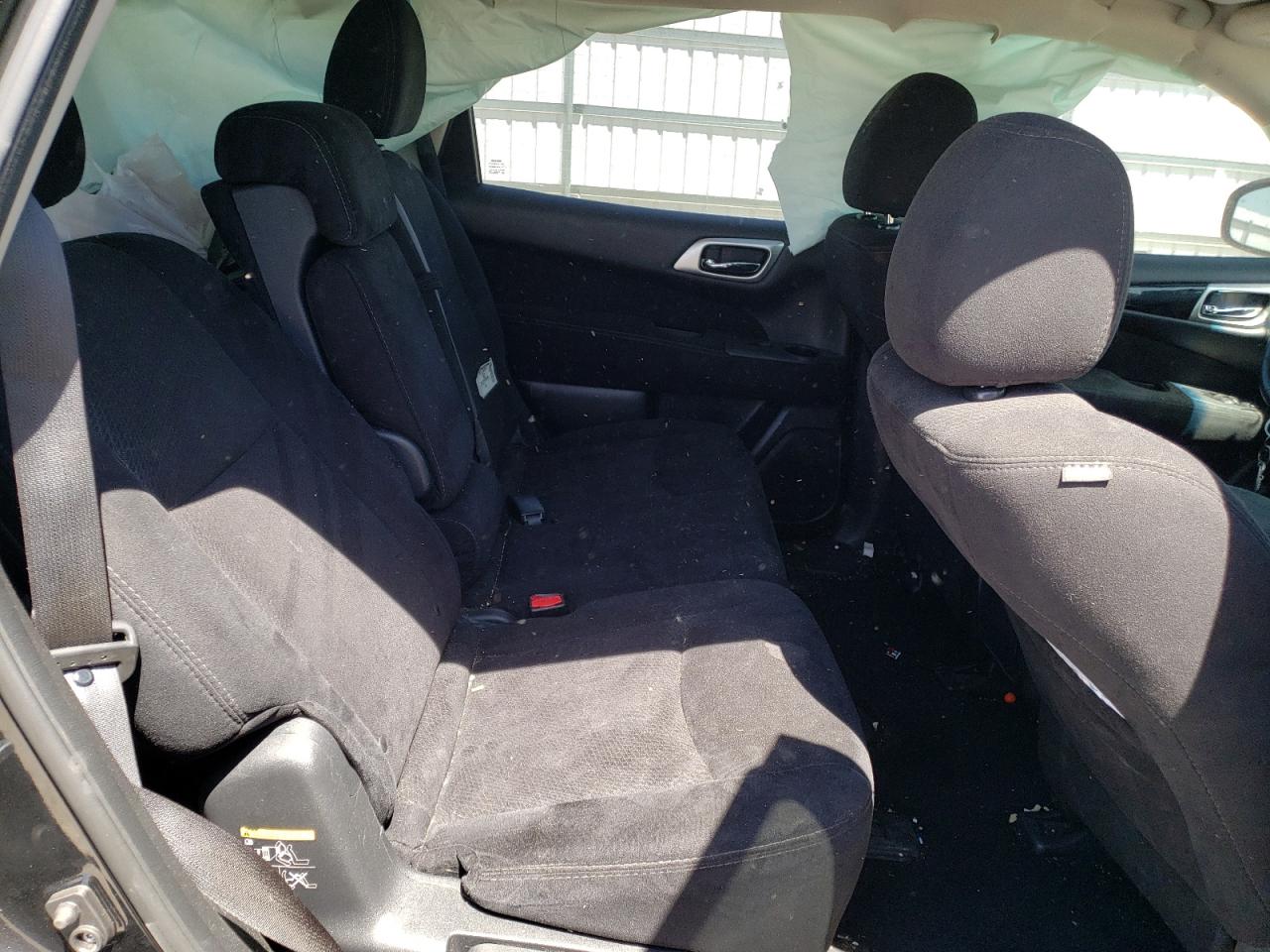 Photo 6 from auction – 2015 NISSAN PATHFINDER with VIN 5N1AR2MNXFC721831