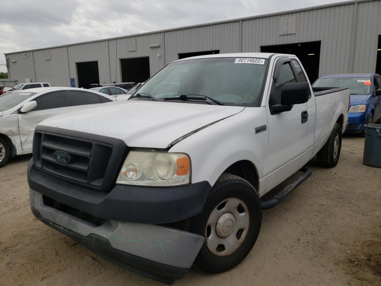 Photo 2 from auction – 2006 FORD F150 with VIN 1FTRF12W46KC47662