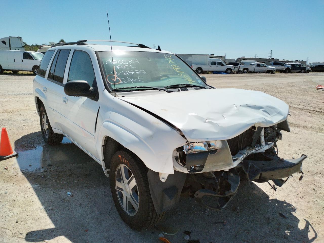 CHEVROLET TRAILBLAZE 2008 with VIN 1GNDS13S282215448 - Photo from auction