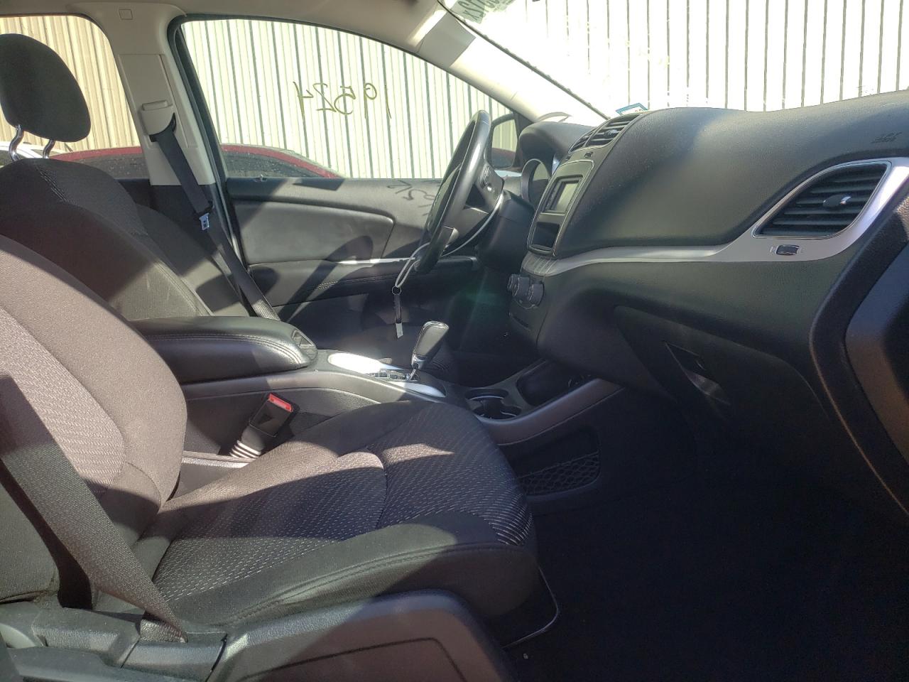 Photo 5 from auction – 2020 DODGE JOURNEY SE with VIN 3C4PDCABXLT277444