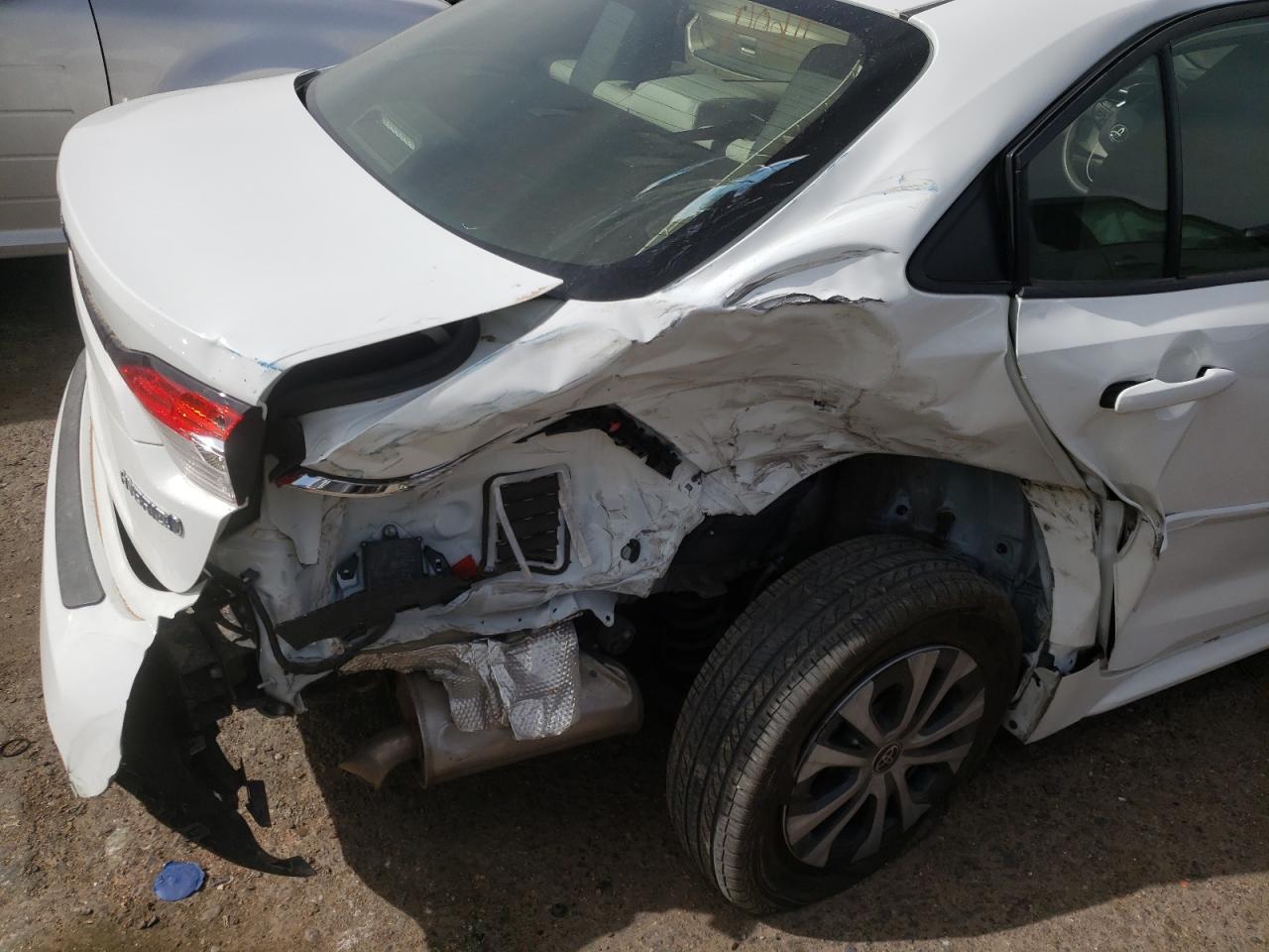 Photo 9 from auction – 2021 TOYOTA COROLLA LE with VIN JTDEAMDE4MJ006724