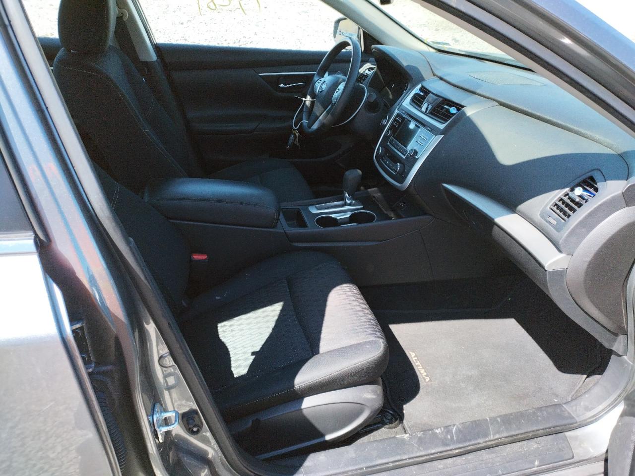 Photo 5 from auction – 2016 NISSAN ALTIMA 2.5 with VIN 1N4AL3AP5GC178641