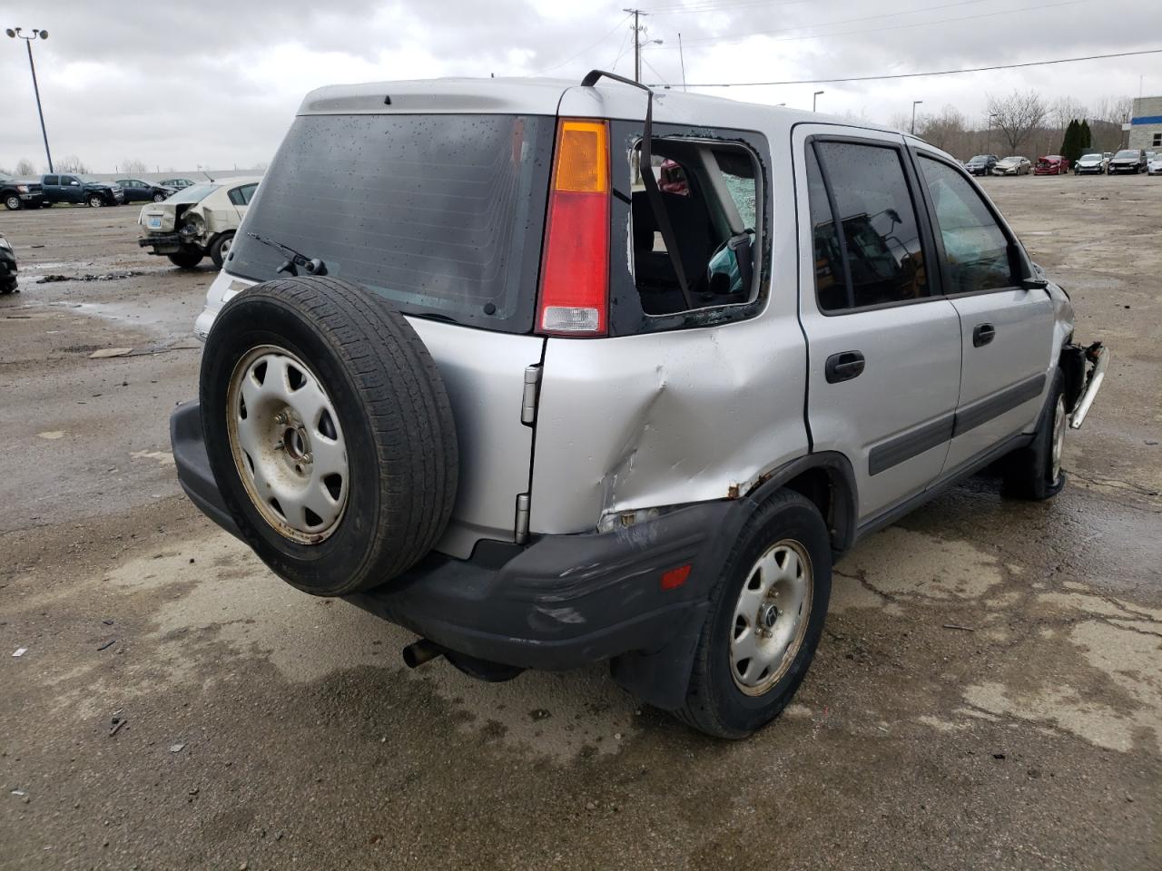 Photo 4 from auction – 2000 HONDA CR-V LX with VIN JHLRD2848YC011503