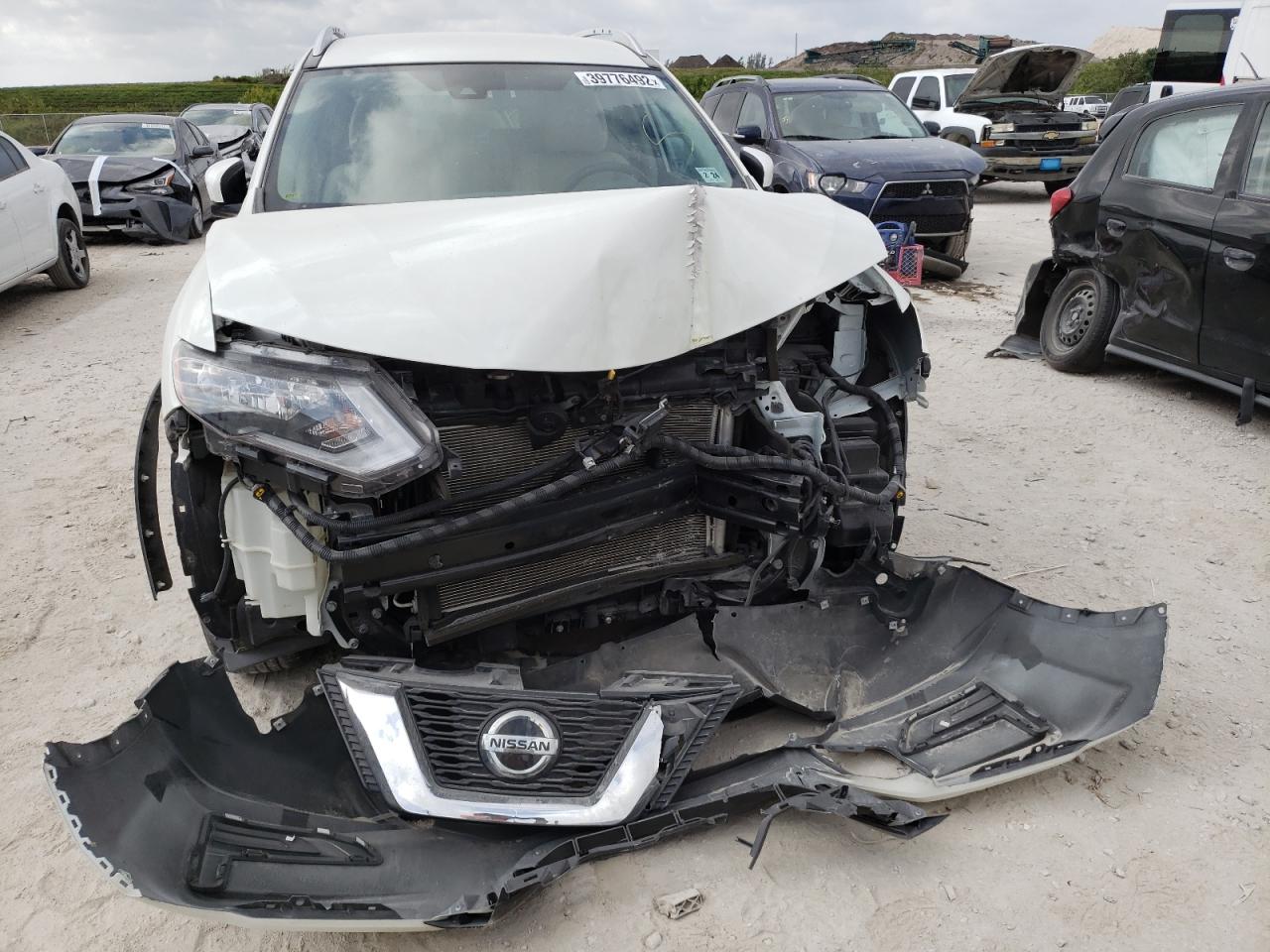 Photo 9 from auction – 2019 NISSAN ROGUE S with VIN KNMAT2MV4KP519432