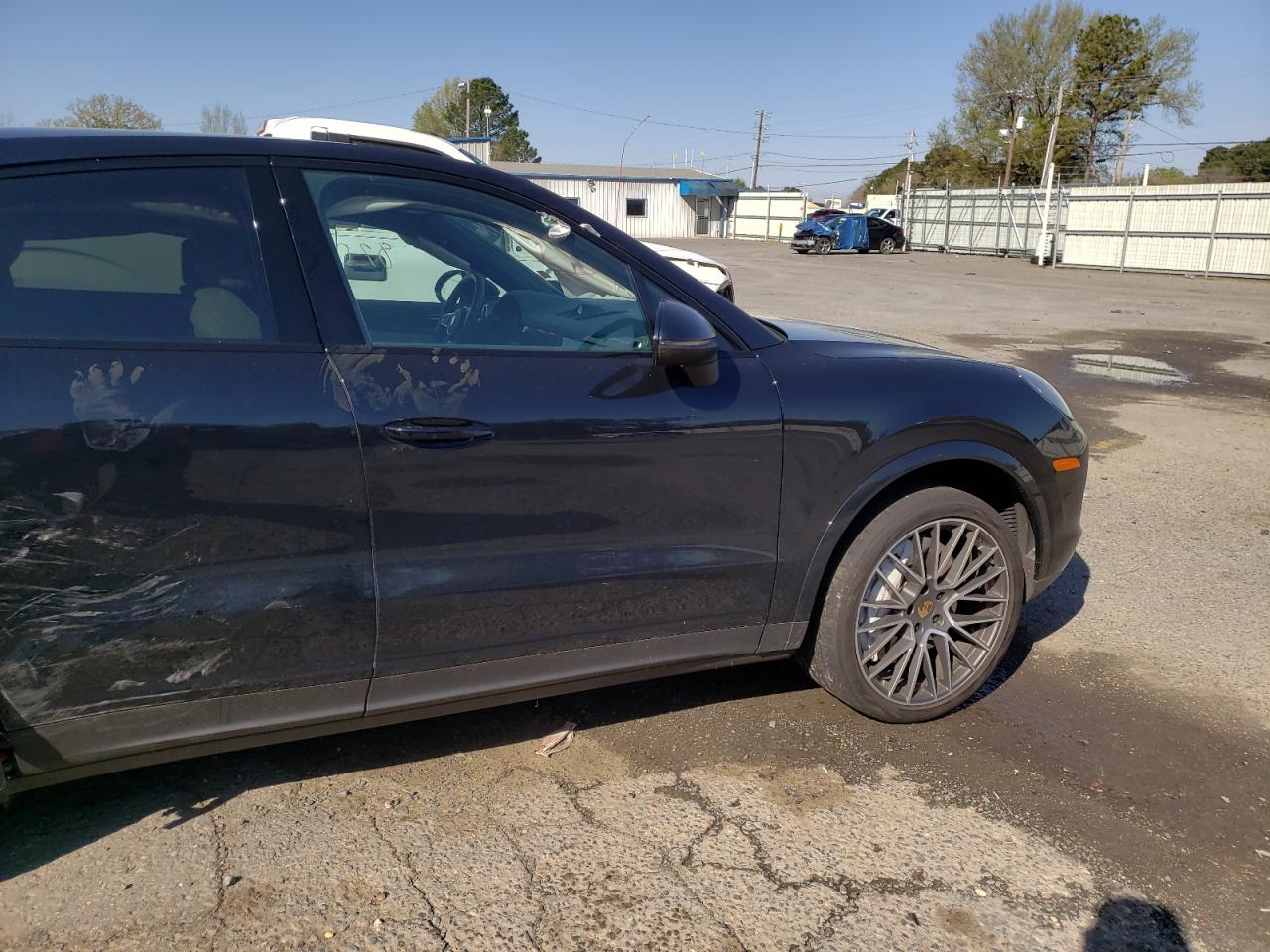 صورة رقم 9 من المزاد - 2021 PORSCHE CAYENNE CO مع VIN WP1BA2AY1MDA40736