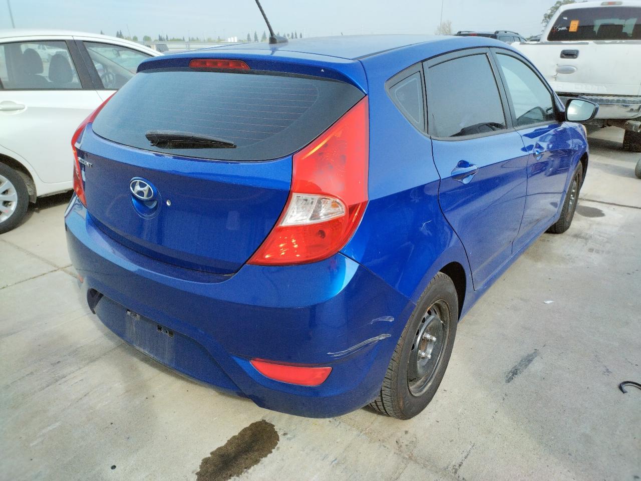 Photo 4 from auction – 2012 HYUNDAI ACCENT GLS with VIN KMHCT5AE5CU016683