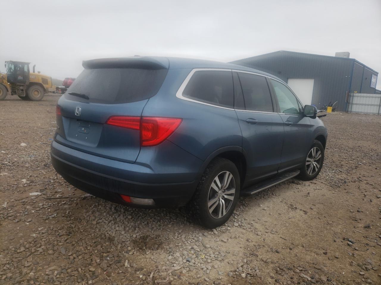 Photo 4 from auction – 2016 HONDA PILOT EXL with VIN 5FNYF5H55GB025891
