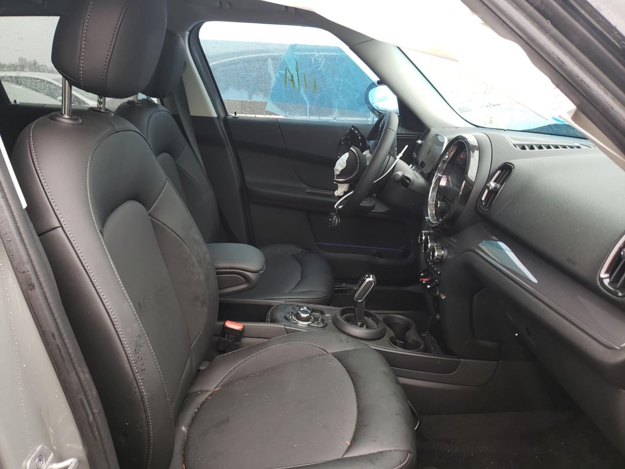 Photo 5 from auction – 2022 MINI COOPER COU with VIN WMZ23BR01N3P03045