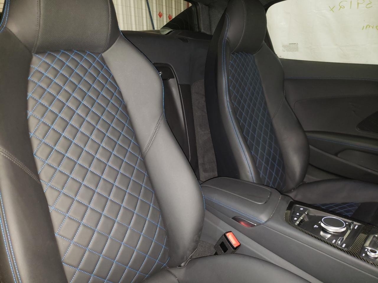 Photo 6 from auction – 2021 AUDI R8 with VIN WUABACFX4M7901092