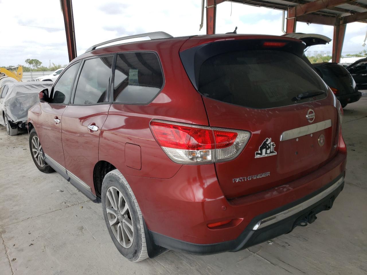 Photo 3 from auction – 2013 NISSAN PATHFINDER with VIN 5N1AR2MN8DC683867