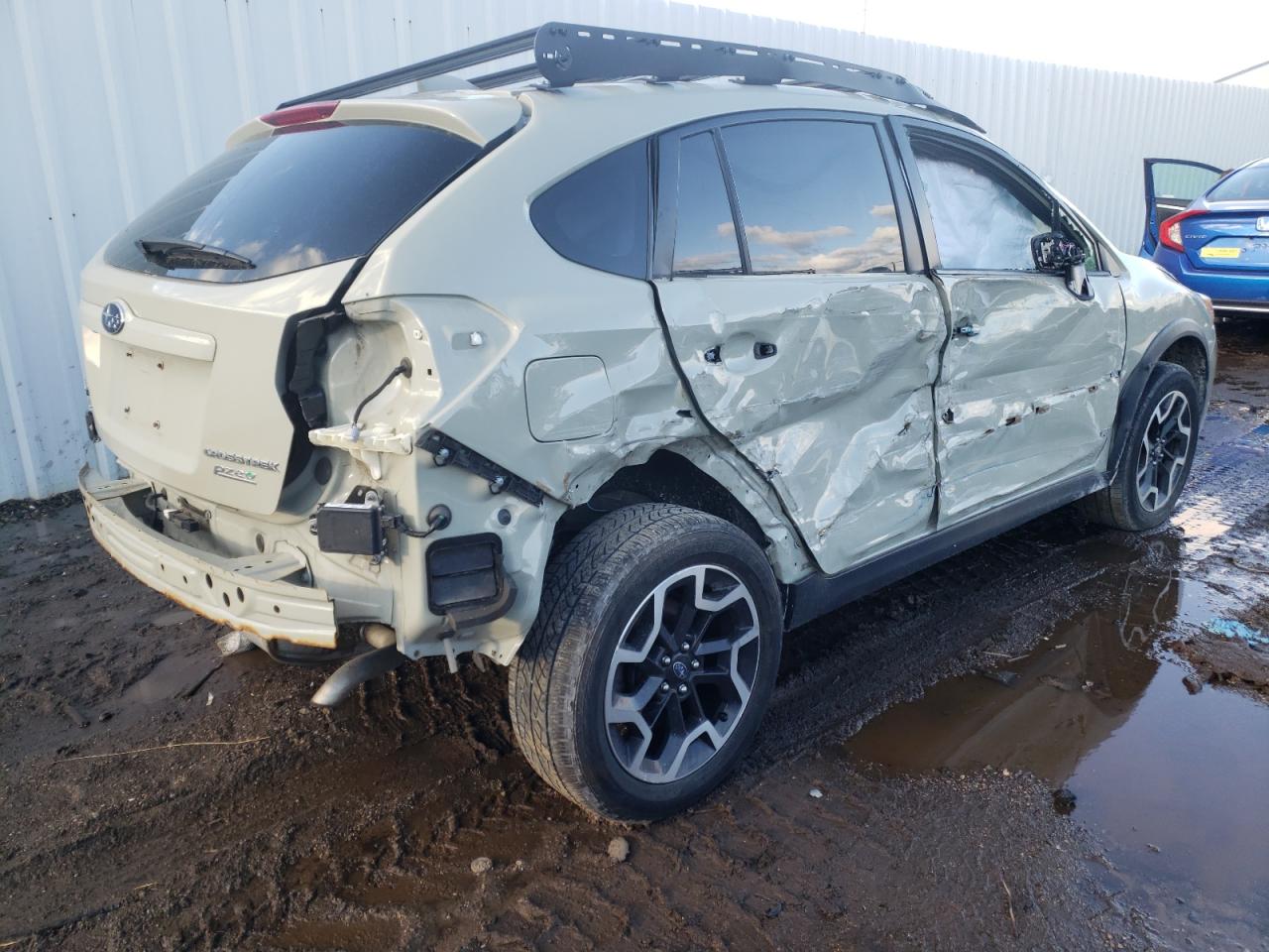 Photo 4 from auction – 2016 SUBARU CROSSTREK with VIN JF2GPANC9G8327612