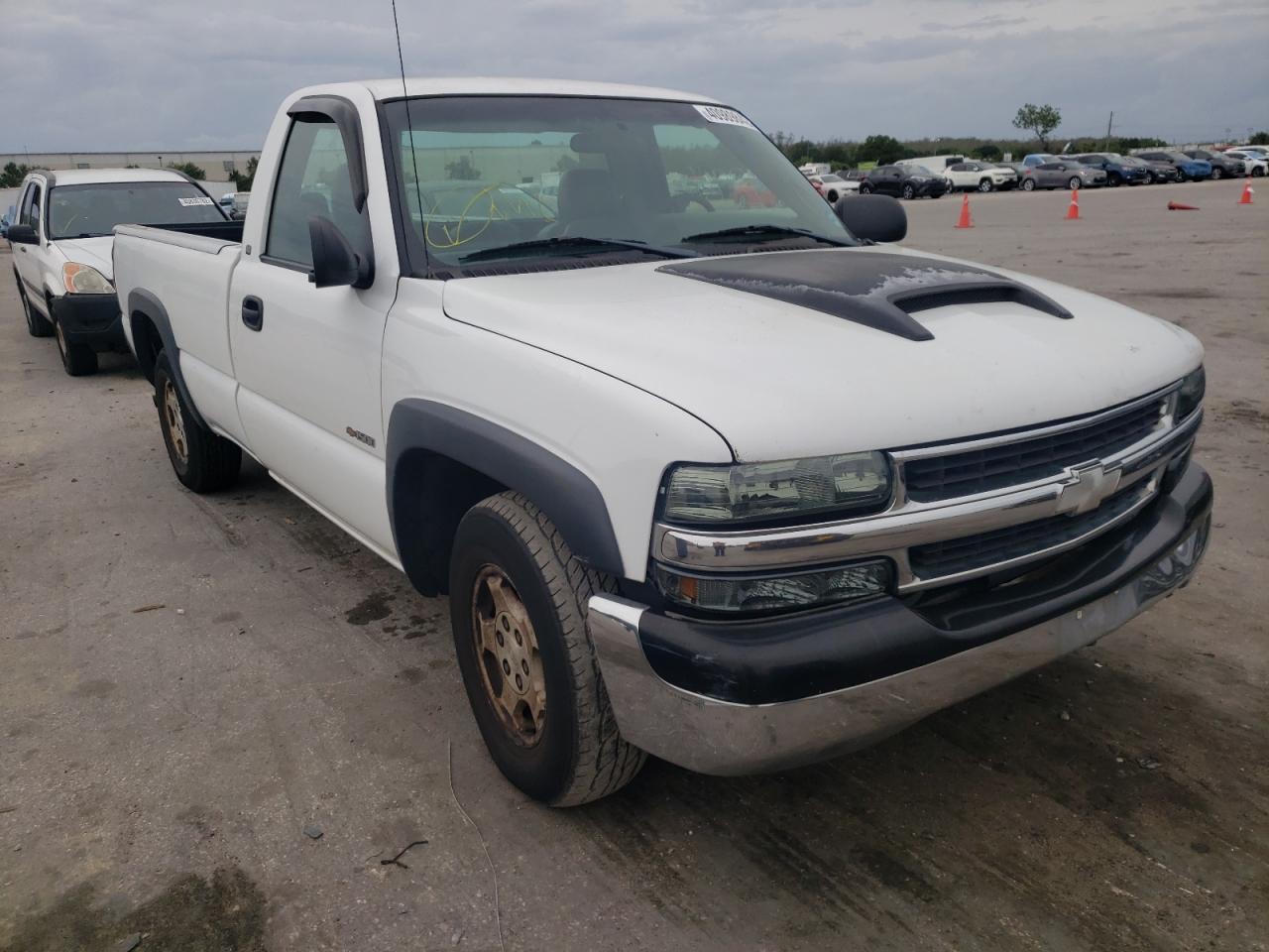CHEVROLET SILVERADO 2002 with VIN 1GCEC14W52Z326991 - Photo from auction