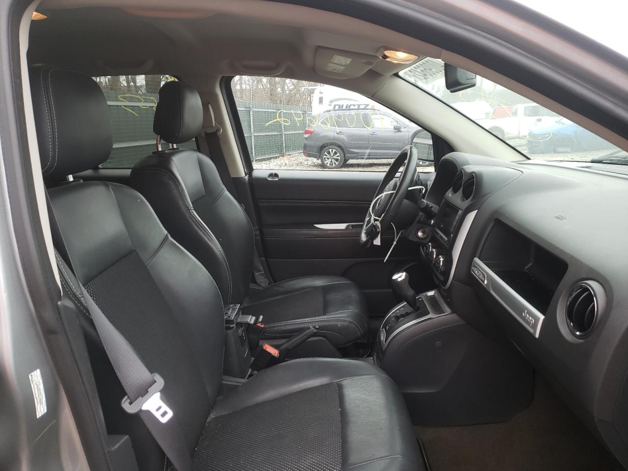 Photo 5 from auction – 2016 JEEP COMPASS LA with VIN 1C4NJDEB0GD745676