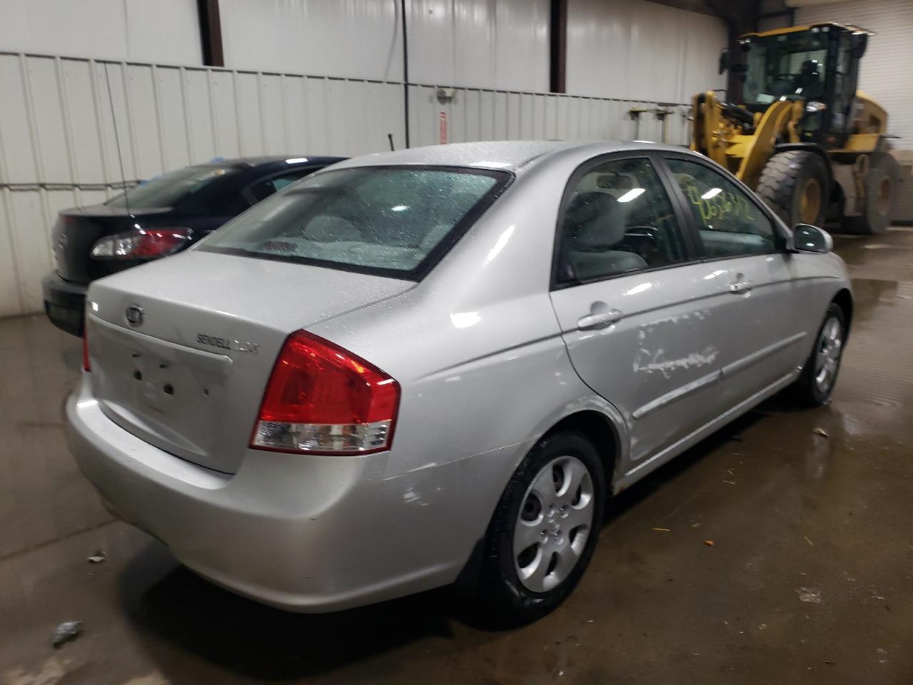 Photo 4 from auction – 2009 KIA SPECTRA EX with VIN KNAFE222695640006